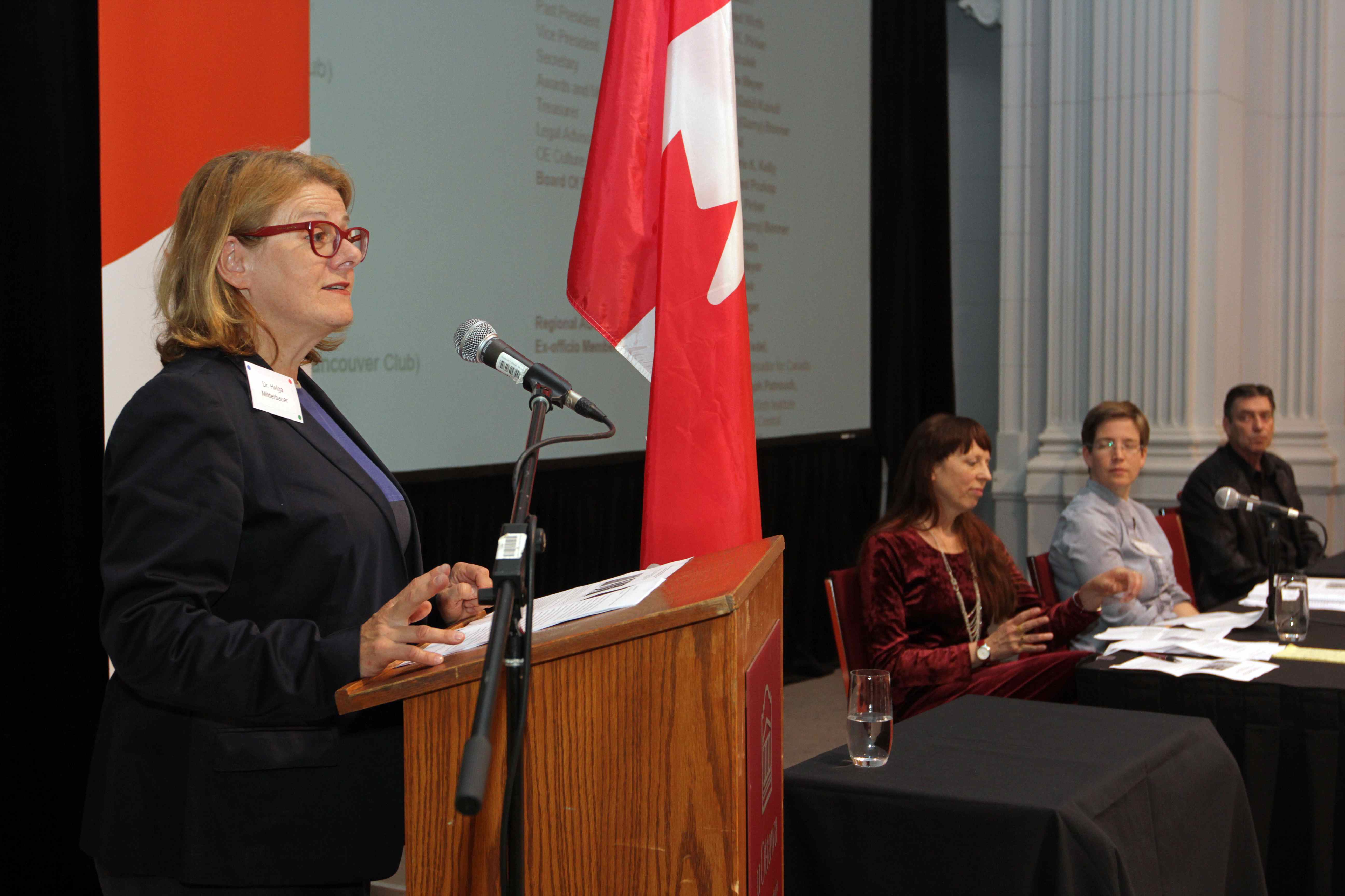 Dr. Mitterbauer addresses the symposium